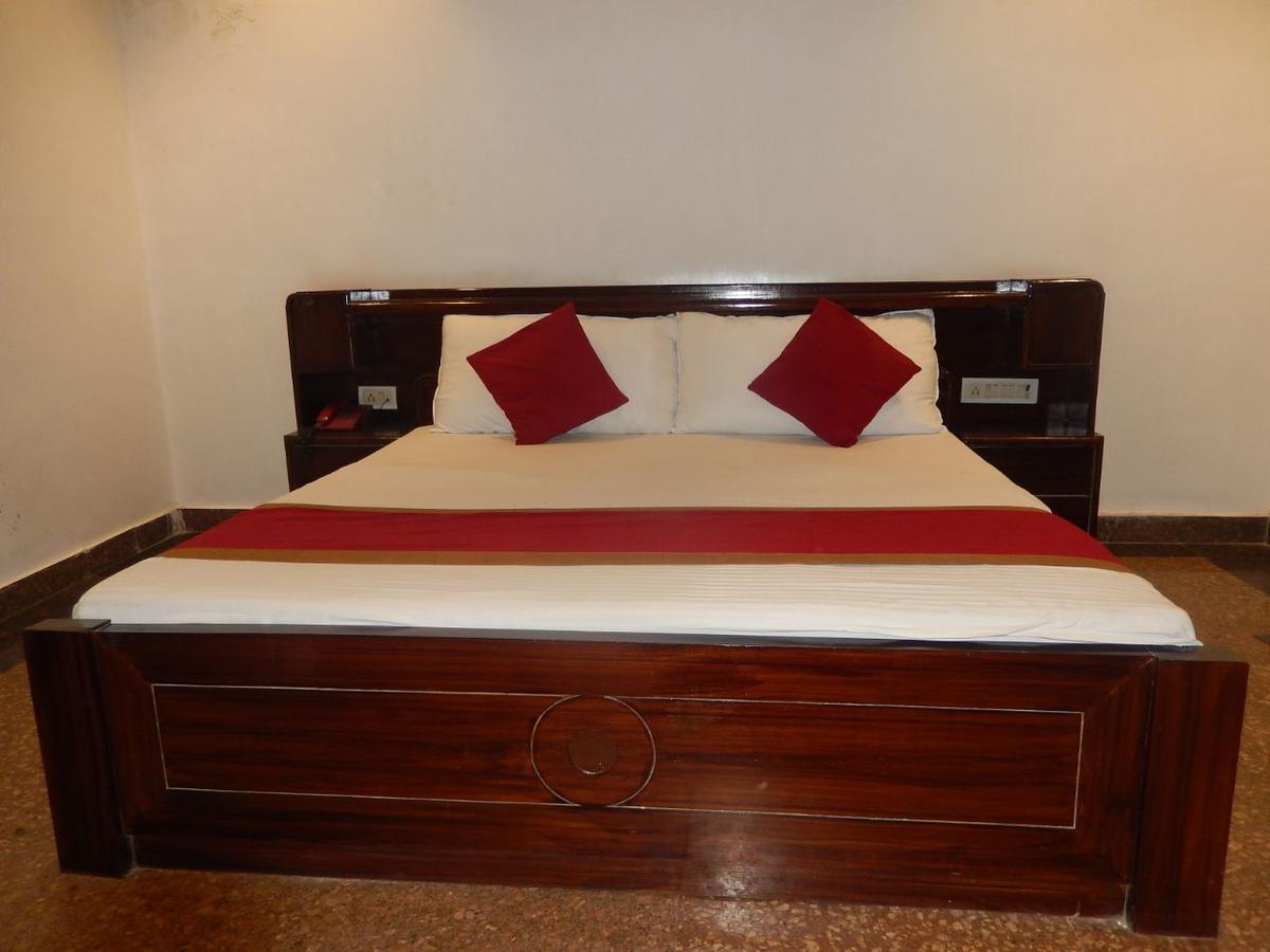 White House Tourist Lodge New Delhi Buitenkant foto