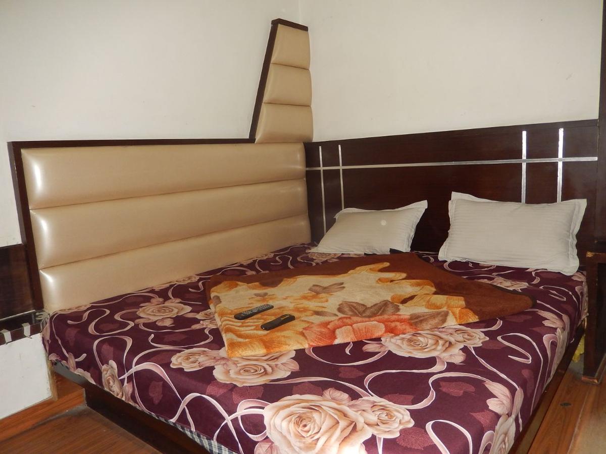 White House Tourist Lodge New Delhi Buitenkant foto